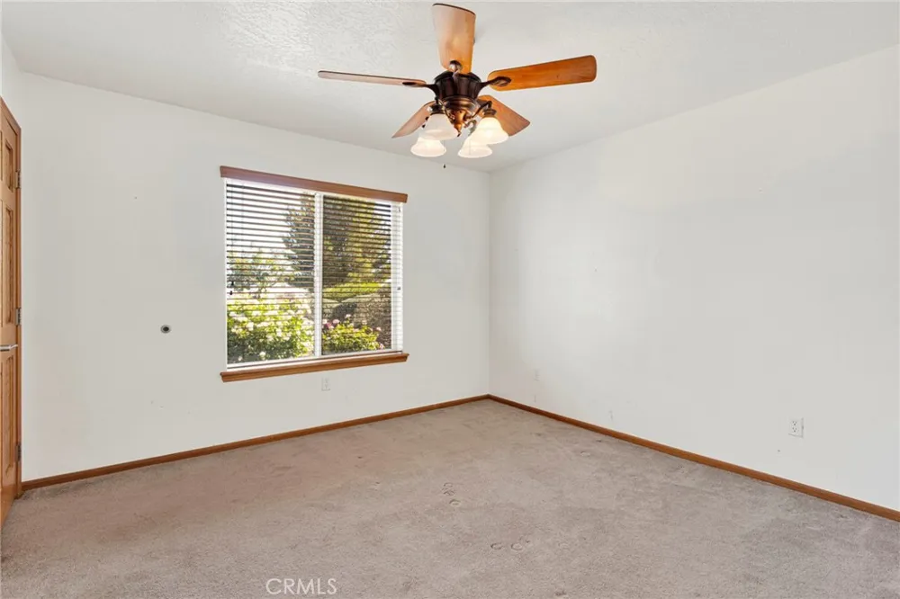 10525 Mono Phelan, CA 92392