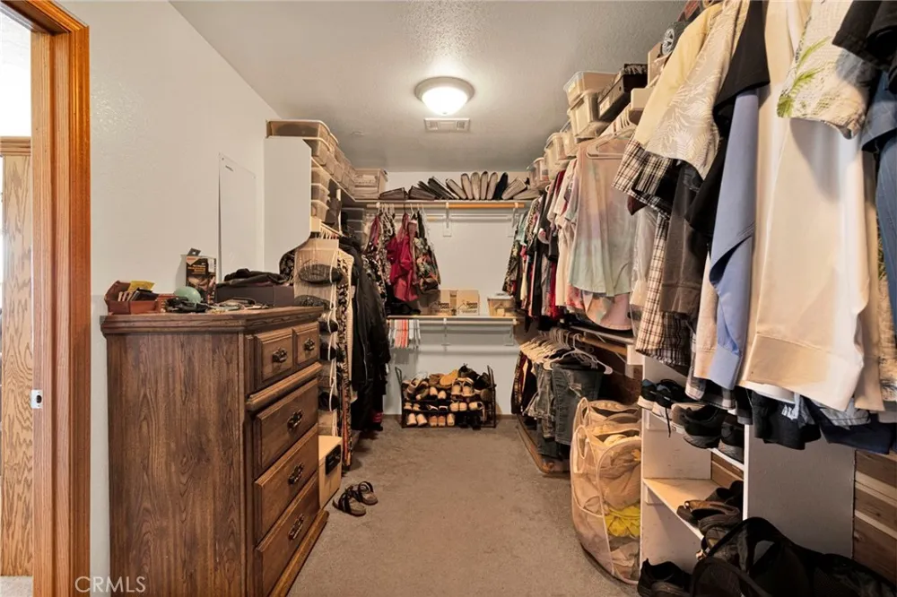 10525 Mono Phelan, CA 92392