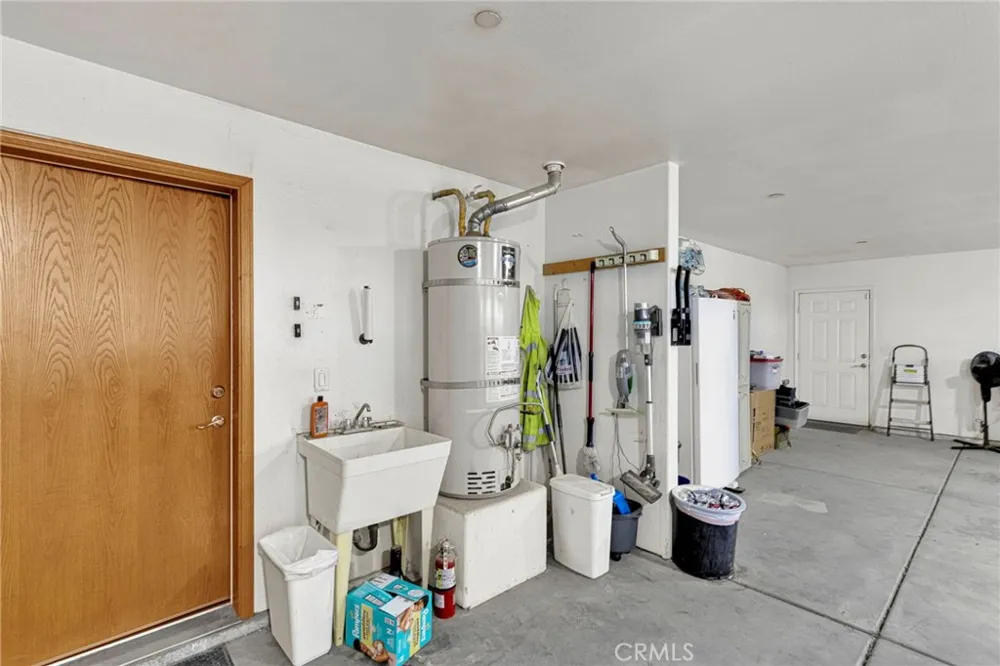 10525 Mono Phelan, CA 92392