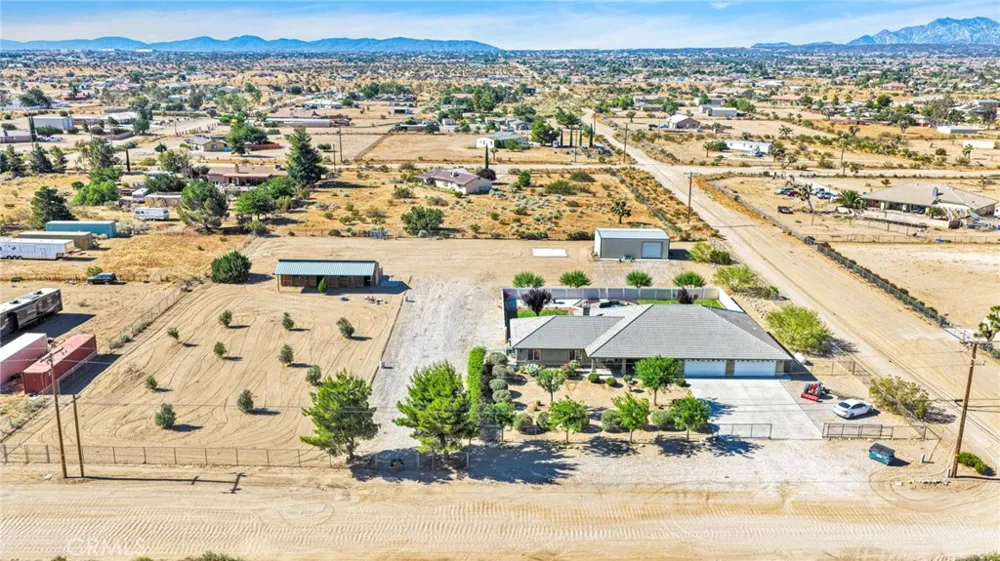 10525 Mono Phelan, CA 92392