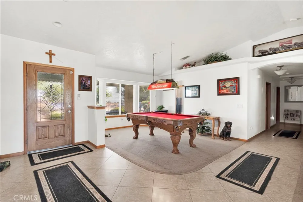 10525 Mono Phelan, CA 92392