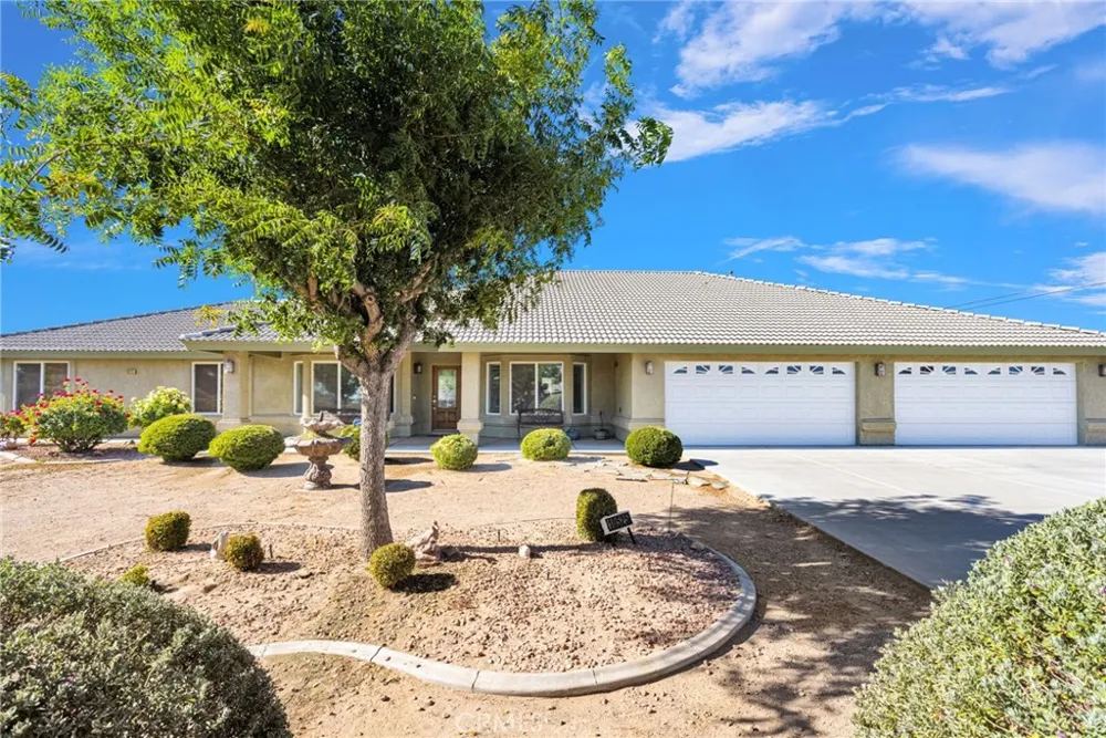 10525 Mono Phelan, CA 92392