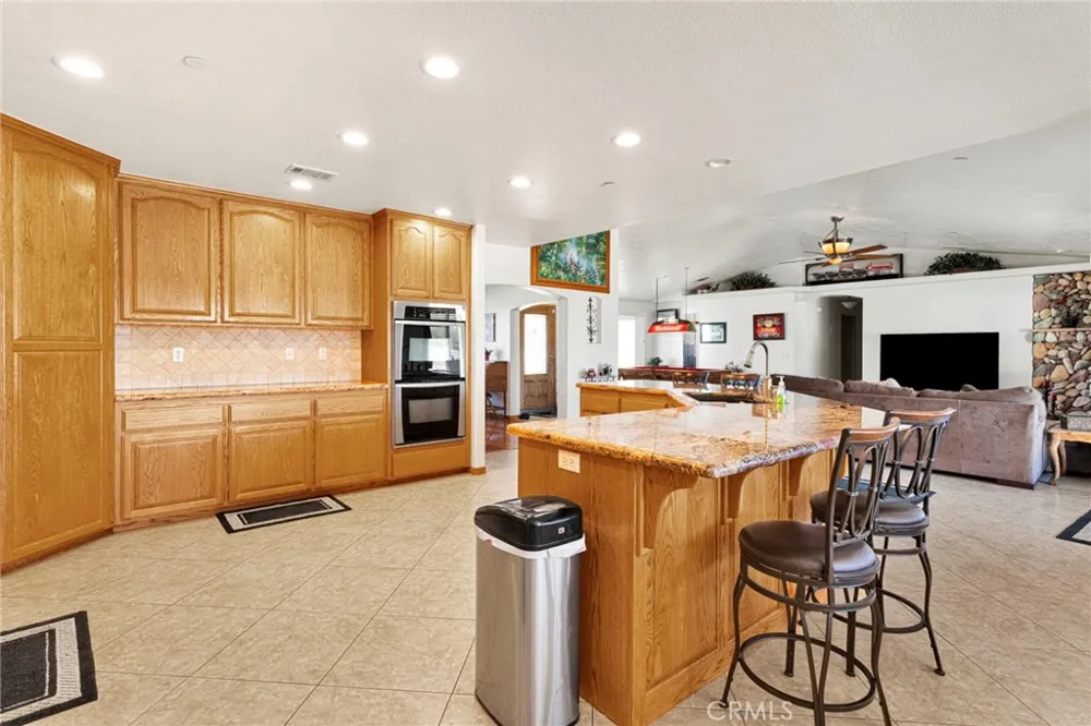 10525 Mono Phelan, CA 92392