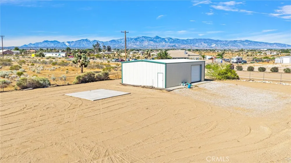 10525 Mono Phelan, CA 92392