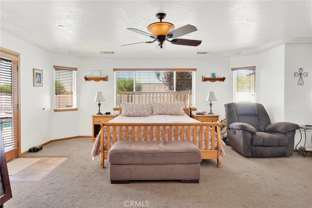 10525 Mono Phelan, CA 92392