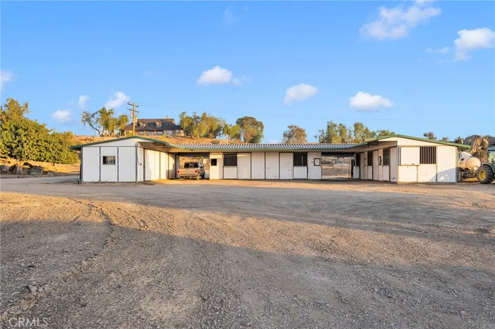 31120 Kelstar Hemet, CA 92544