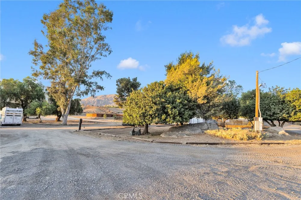 31120 Kelstar Hemet, CA 92544
