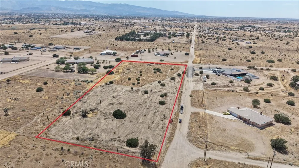 111 Smoke Tree Road Phelan, CA 92371