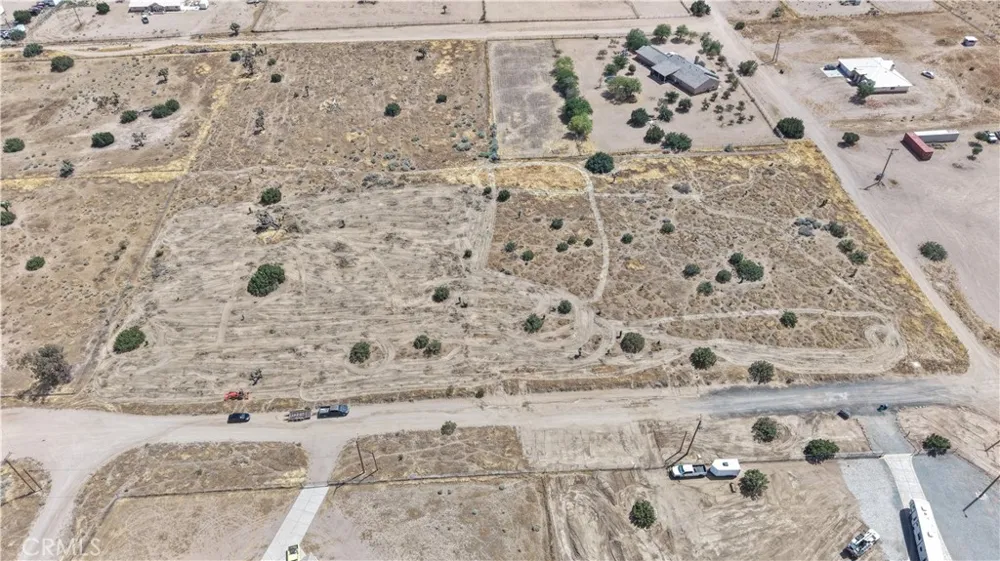 111 Smoke Tree Road Phelan, CA 92371