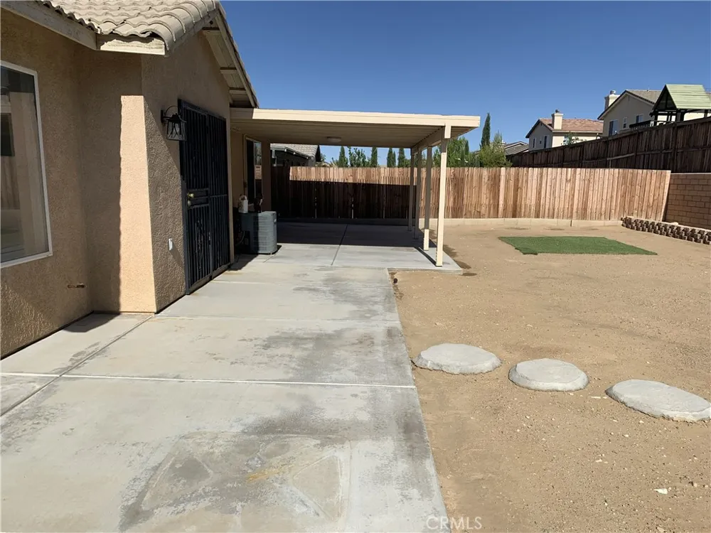 11733 Virginia Adelanto, CA 92301