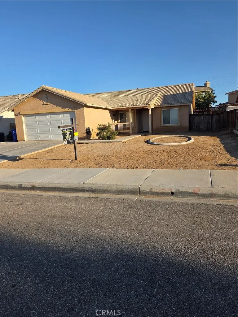11733 Virginia Adelanto, CA 92301