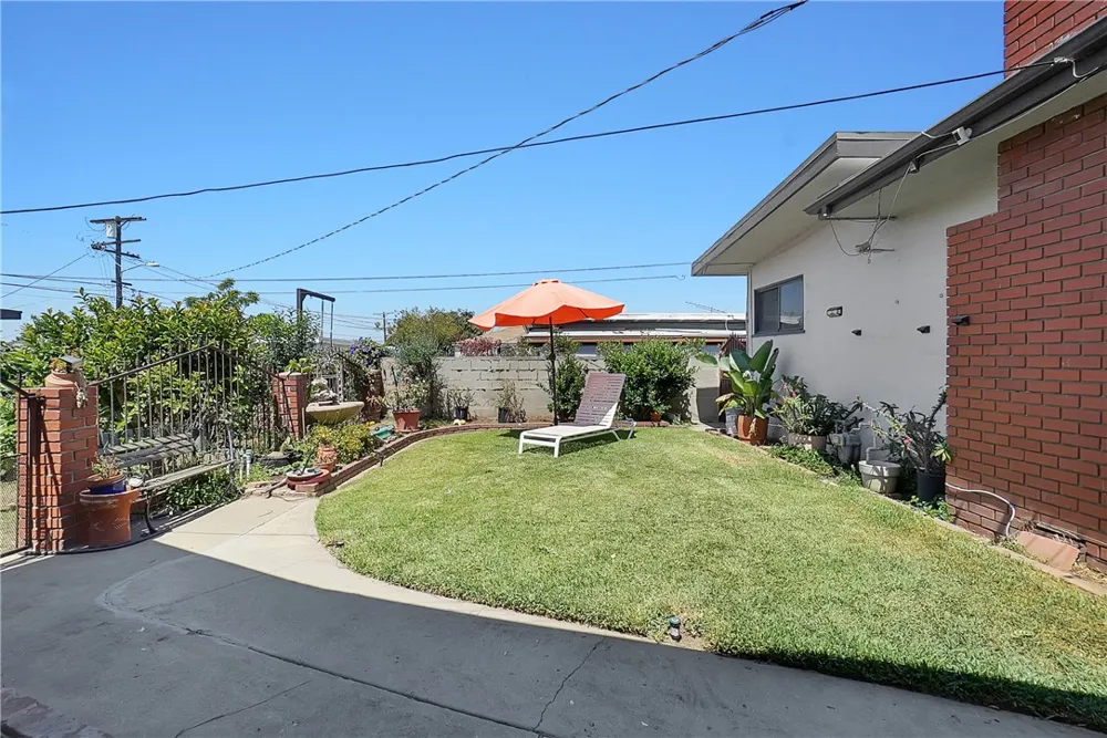 806 W 132nd Gardena, CA 90247