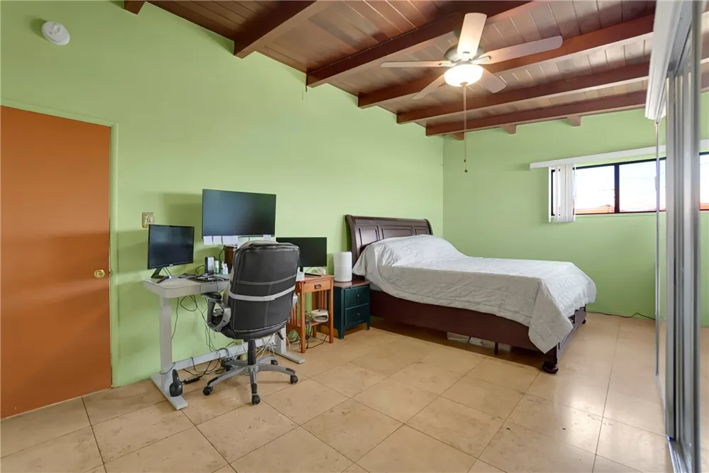 806 W 132nd Gardena, CA 90247