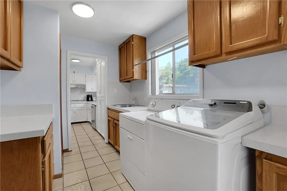 806 W 132nd Gardena, CA 90247