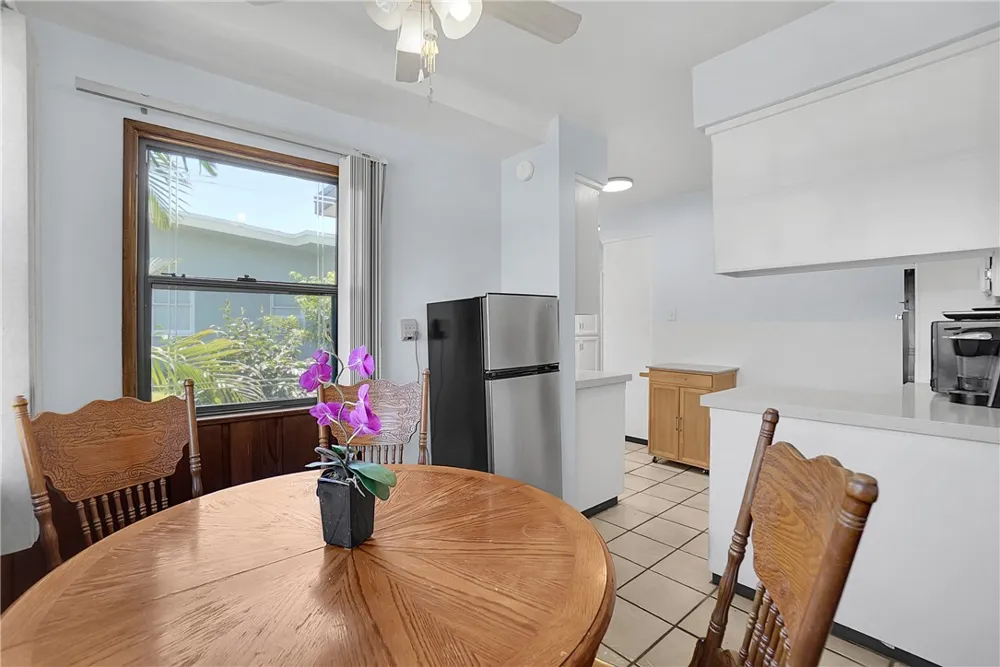 806 W 132nd Gardena, CA 90247