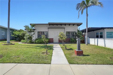 806 W 132nd