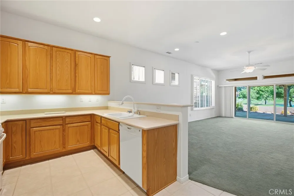 4956 ROLLING HILLS AVENUE Banning, CA 92220