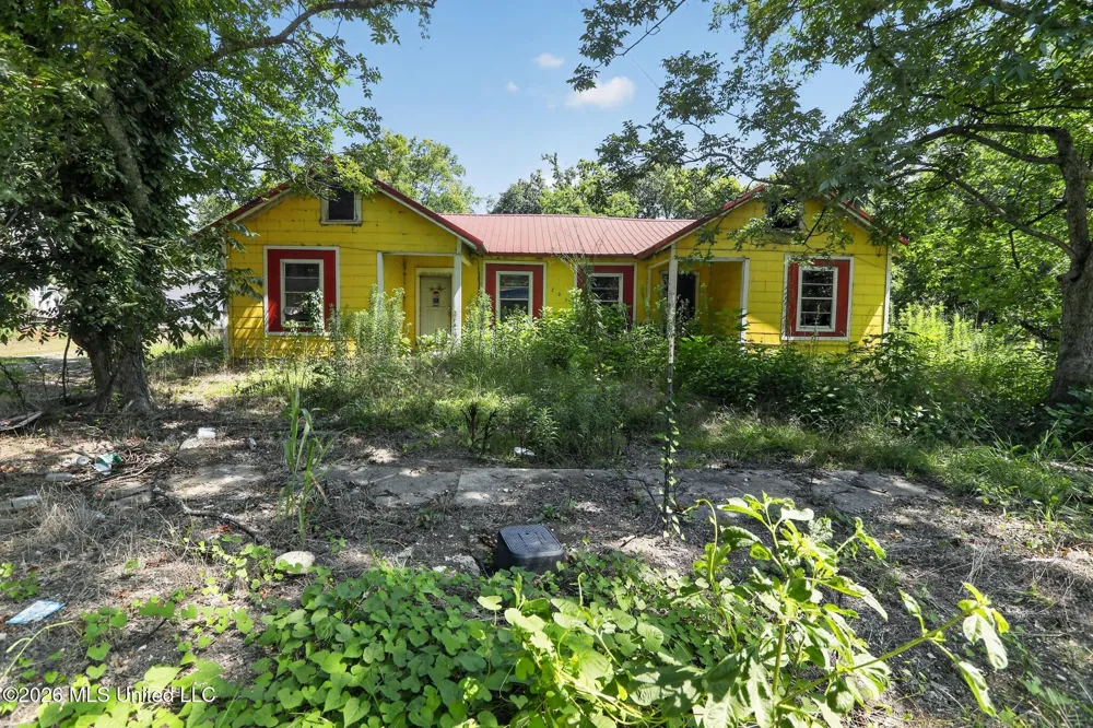 203 Hollingsworth Street Shelby, MS 38774