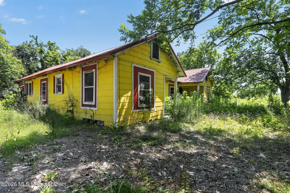 203 Hollingsworth Street Shelby, MS 38774