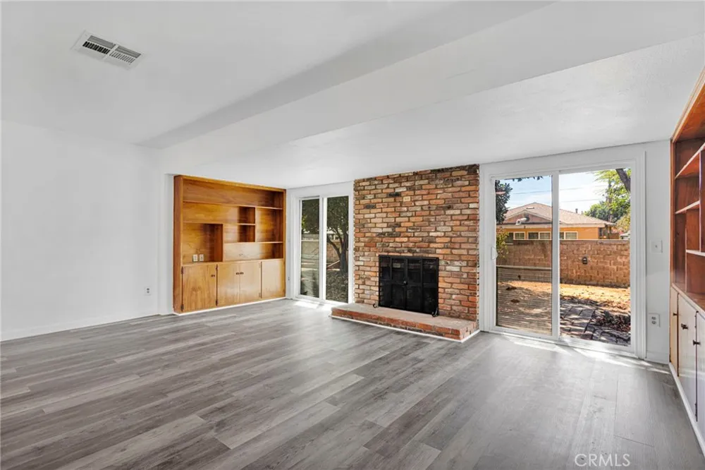 647 E 21st San Bernardino, CA 92404