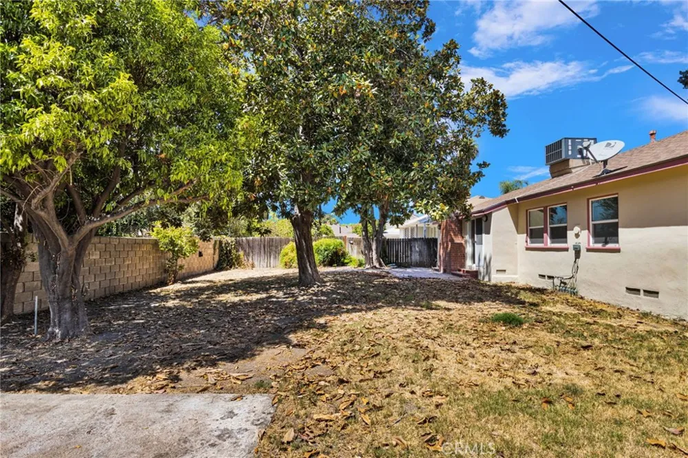 647 E 21st San Bernardino, CA 92404