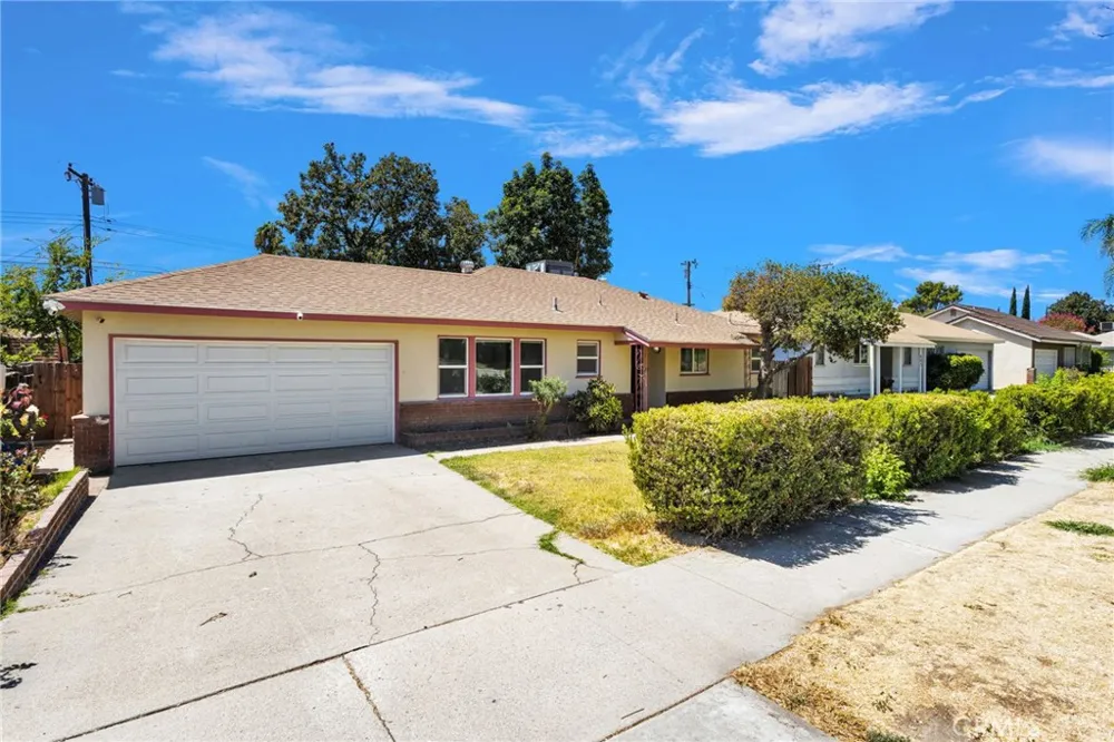 647 E 21st San Bernardino, CA 92404