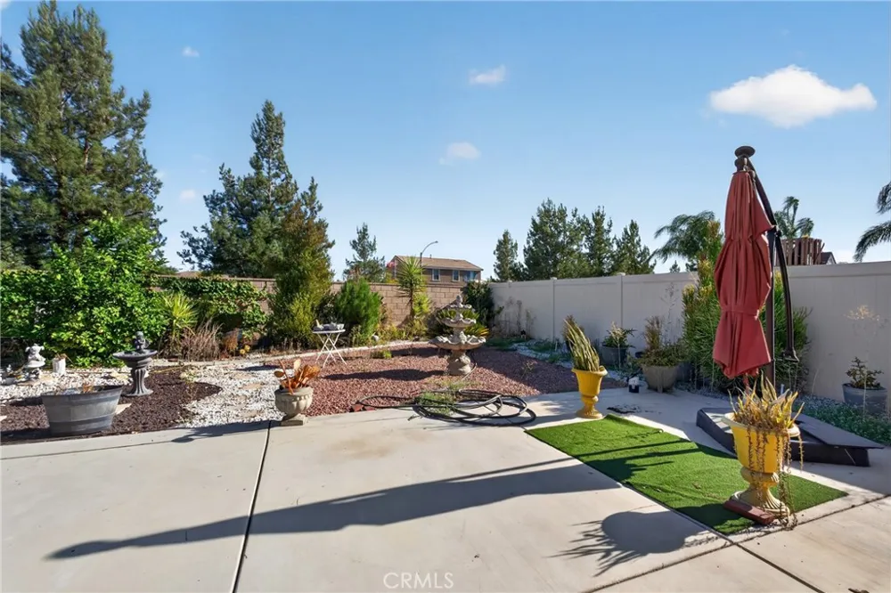 1065 Madera Perris, CA 92571