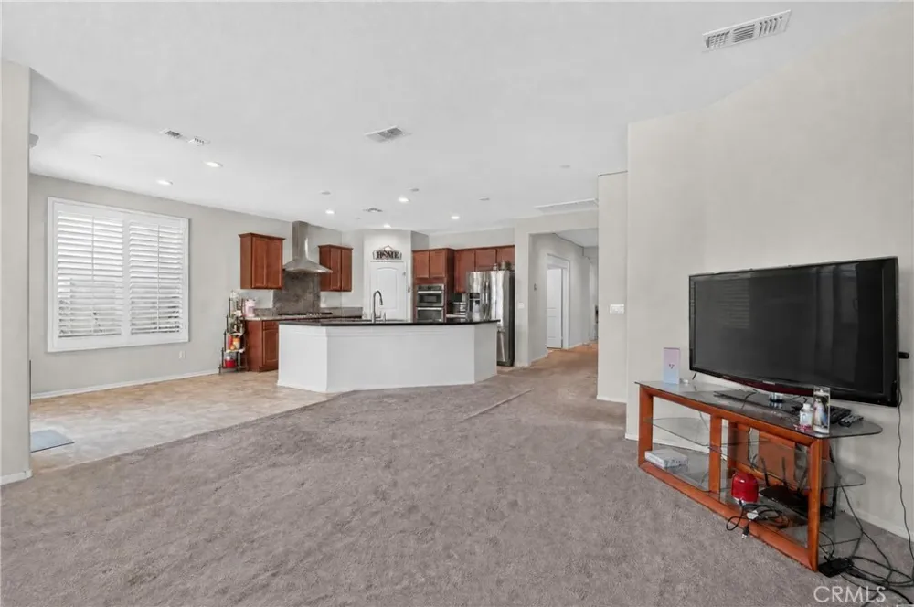 1065 Madera Perris, CA 92571