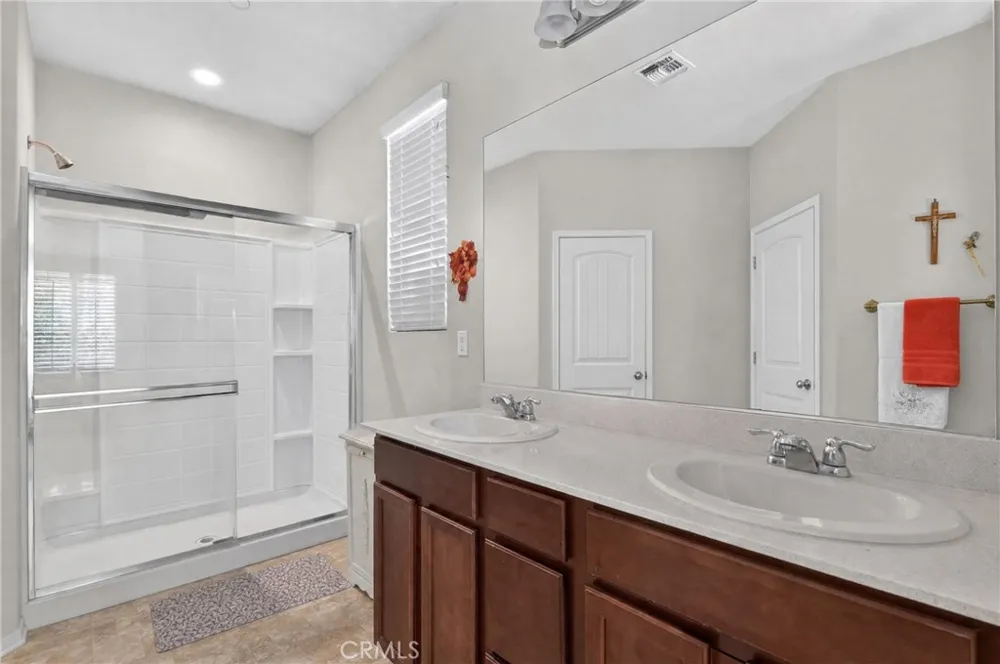 1065 Madera Perris, CA 92571