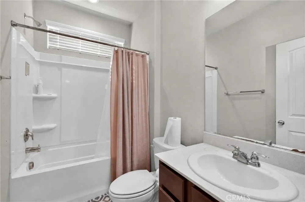1065 Madera Perris, CA 92571