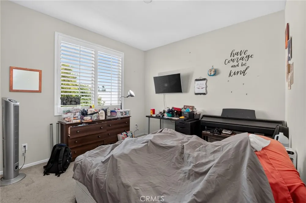 1065 Madera Perris, CA 92571