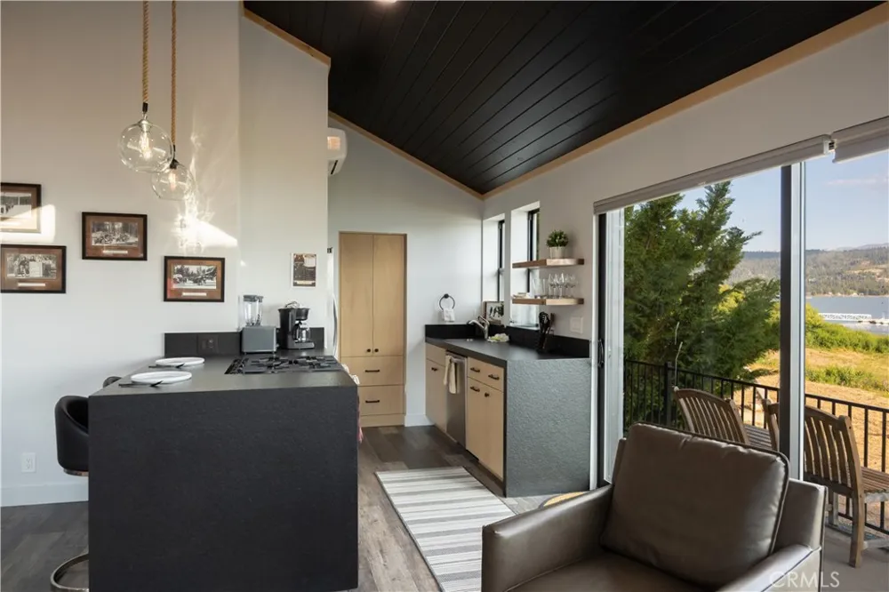 39955 North Shore Drive Fawnskin, CA 92333