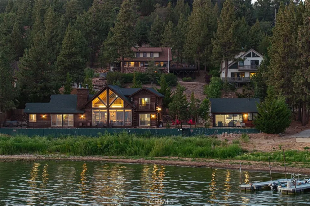 39955 North Shore Drive Fawnskin, CA 92333