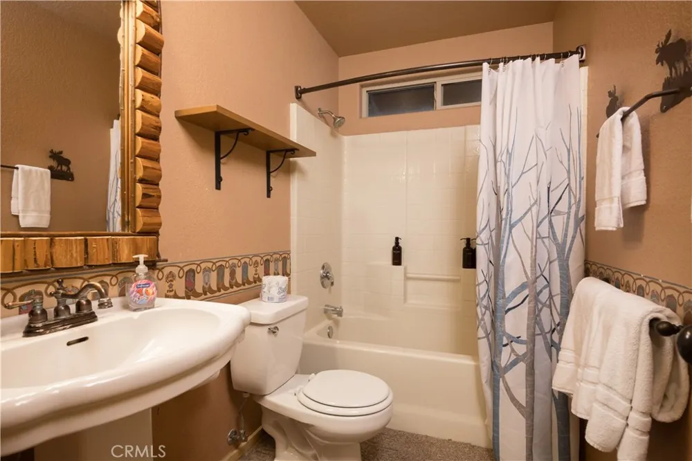 39955 North Shore Drive Fawnskin, CA 92333