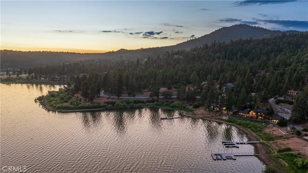 39955 North Shore Drive Fawnskin, CA 92333