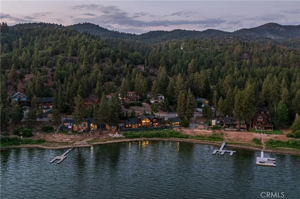39955 North Shore Drive Fawnskin, CA 92333