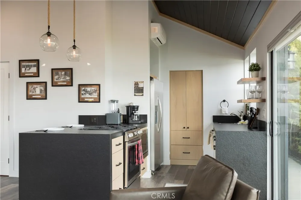 39955 North Shore Drive Fawnskin, CA 92333