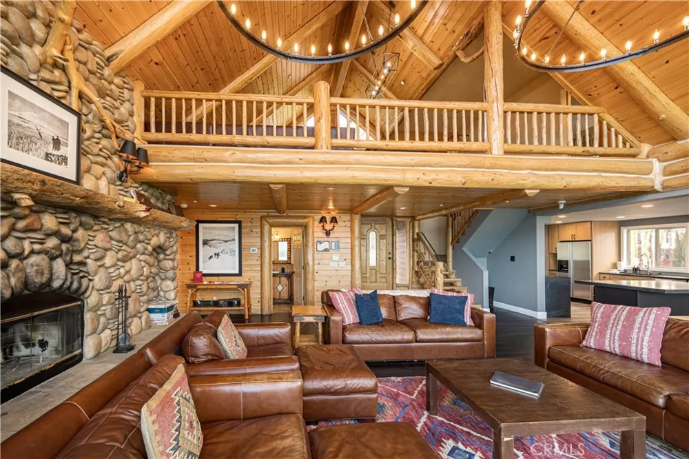 39955 North Shore Drive Fawnskin, CA 92333