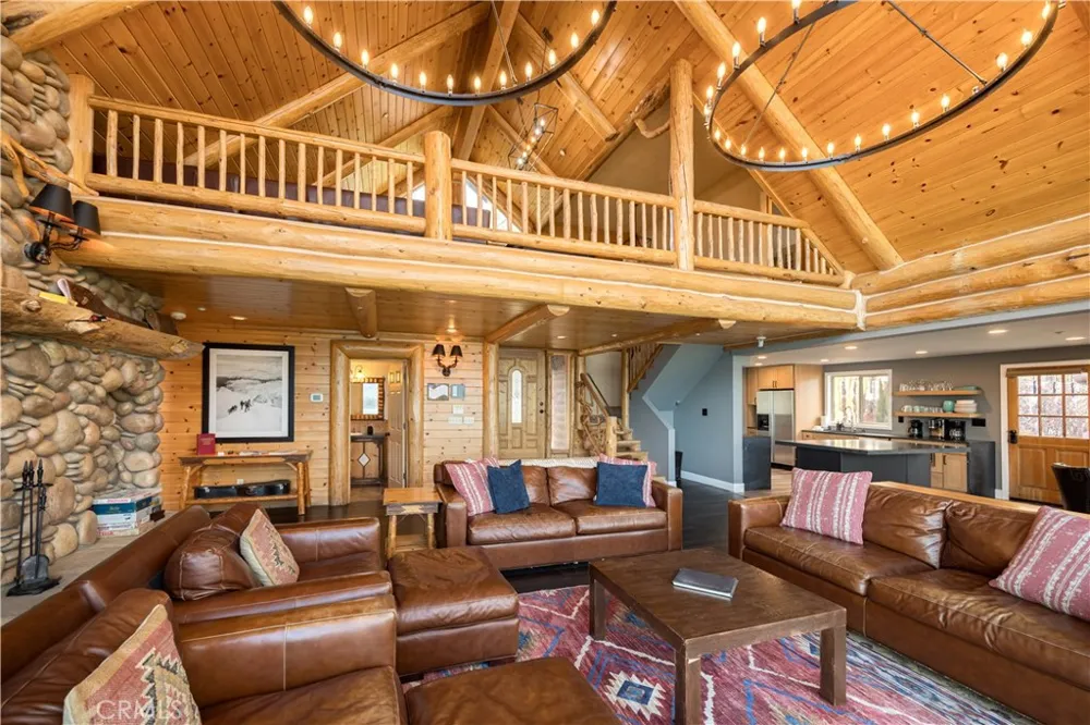 39955 North Shore Drive Fawnskin, CA 92333