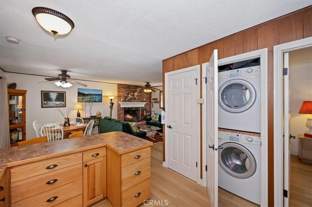 515 View Lake Arrowhead, CA 92352
