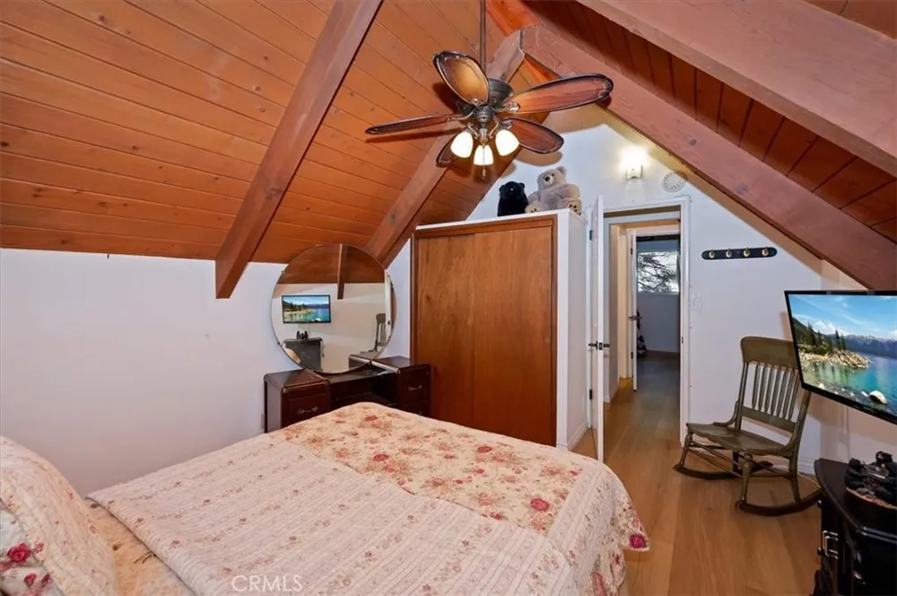 515 View Lake Arrowhead, CA 92352