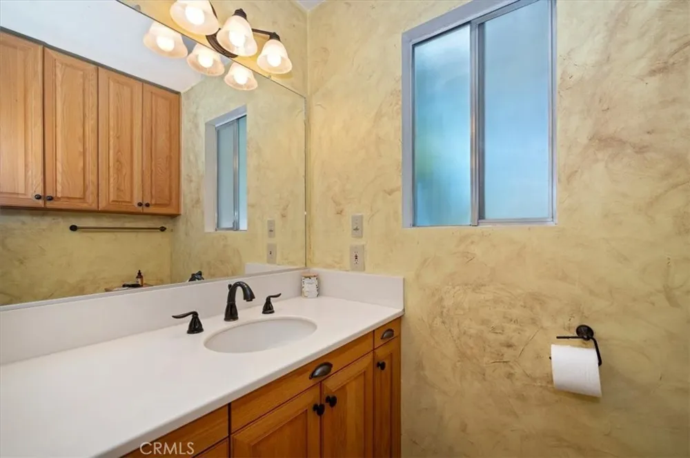 515 View Lake Arrowhead, CA 92352