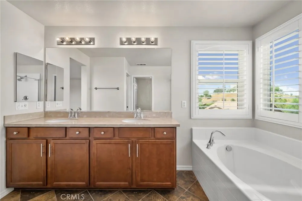 31801 Oak Wood Circle Yucaipa, CA 92399