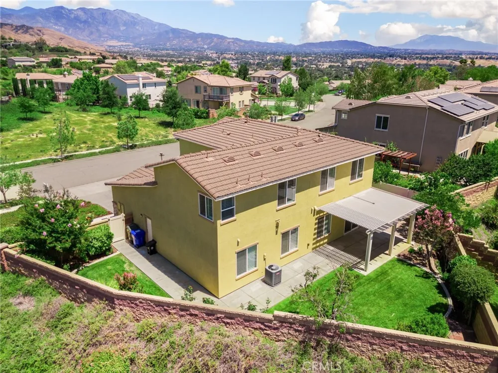 31801 Oak Wood Circle Yucaipa, CA 92399