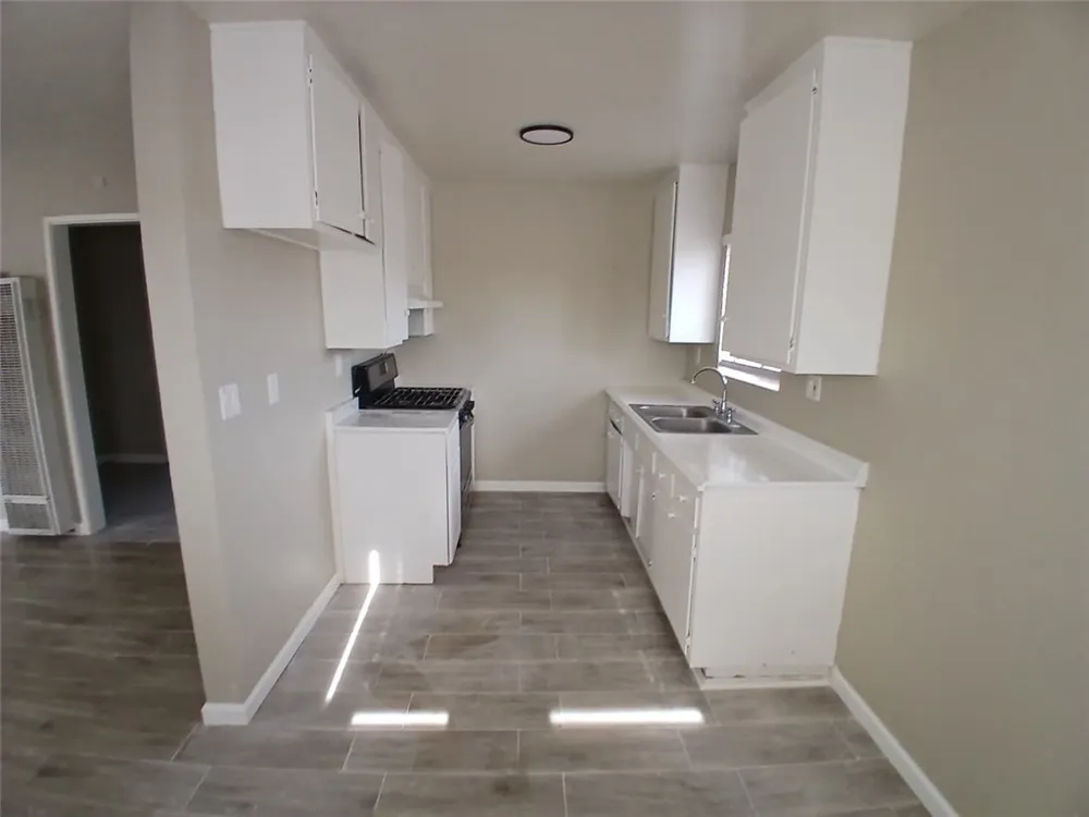 687 W 17th #4 San Bernardino, CA 92405