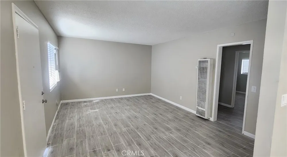687 W 17th #4 San Bernardino, CA 92405