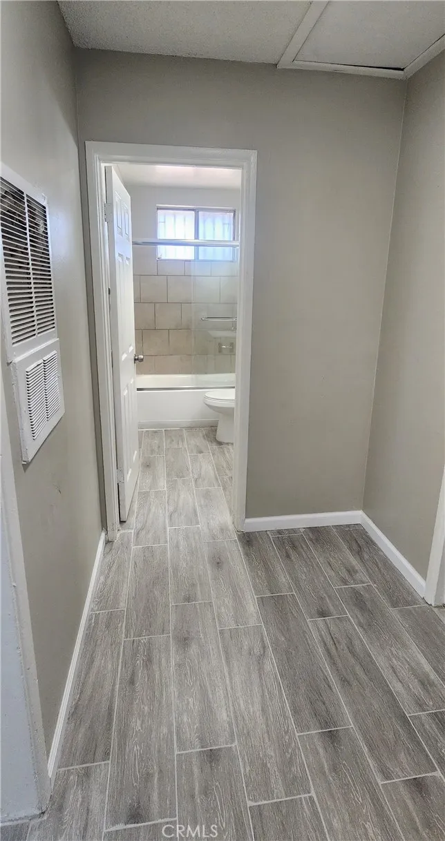 687 W 17th #4 San Bernardino, CA 92405