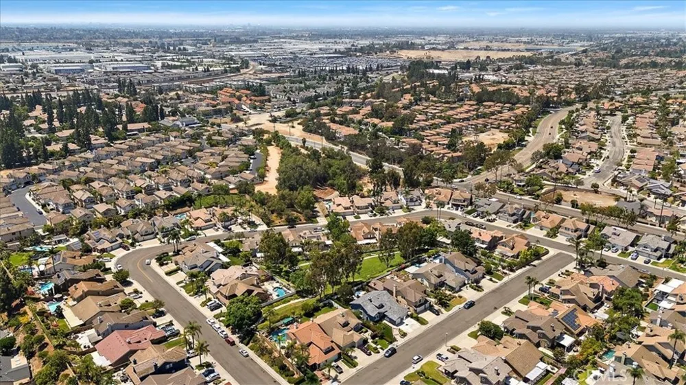 17390 Golden Maple Yorba Linda, CA 92886