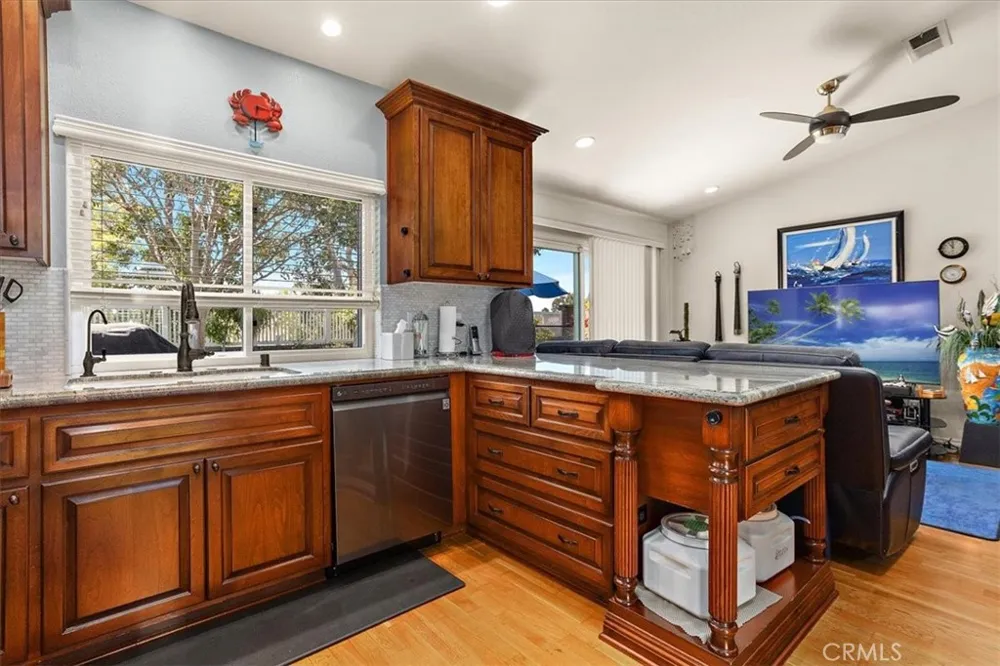 17390 Golden Maple Yorba Linda, CA 92886