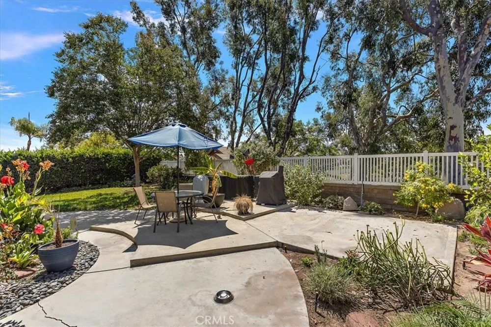 17390 Golden Maple Yorba Linda, CA 92886